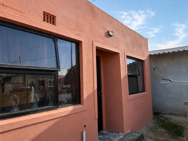 2 Bedroom Property for Sale in Nonqubela Western Cape